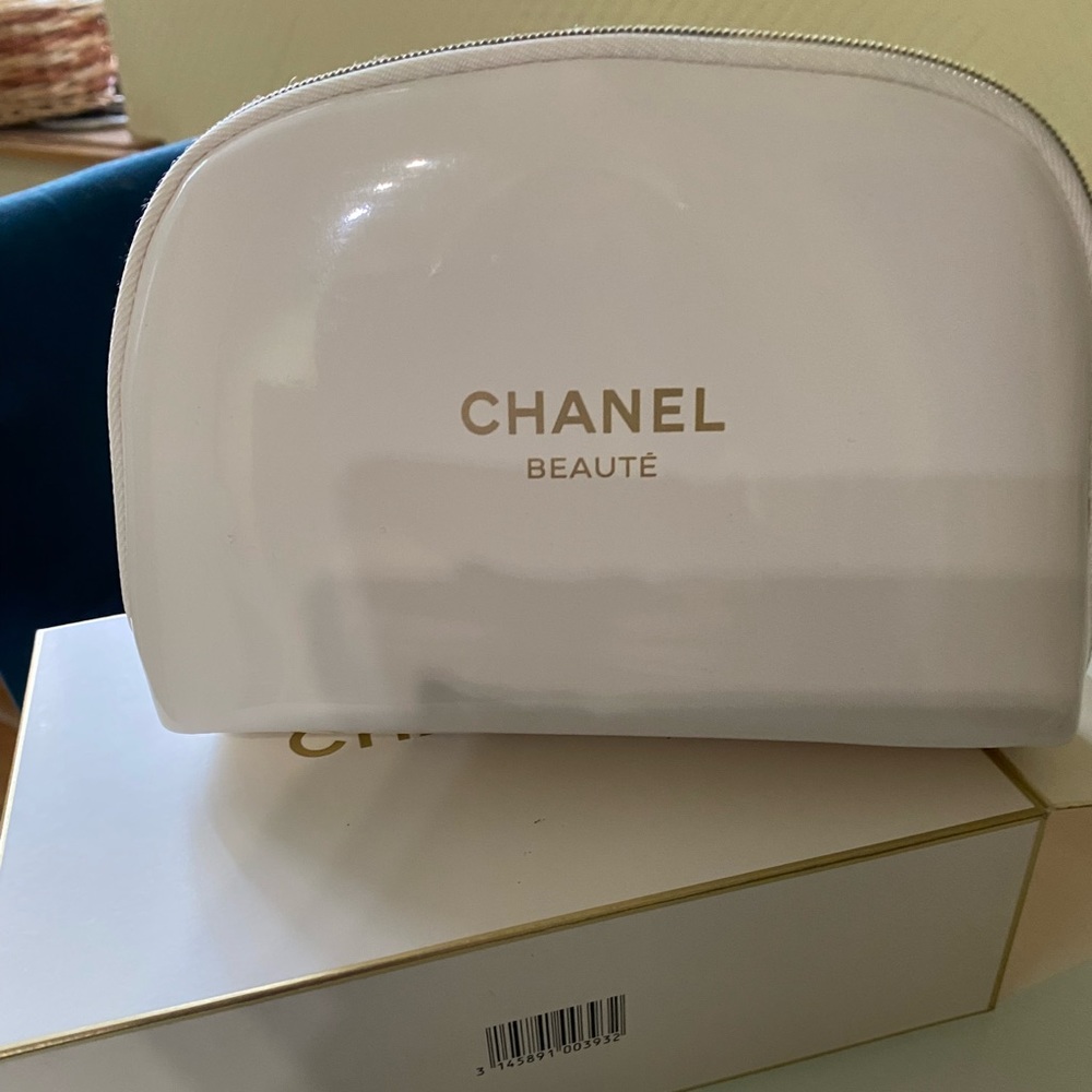 White Chanel cosmetic bag